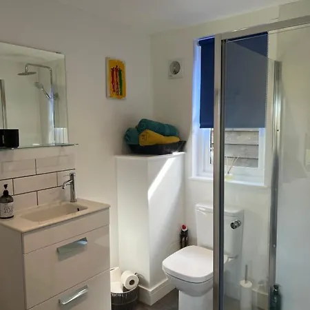 The Pod Apartment Crowhurst  Exterior photo